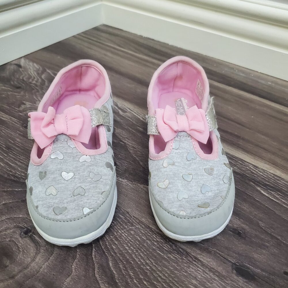 Girls Skechers Memory Foam Shoes Sz12